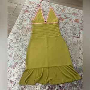 🚫🚫🛑Sold—🛑Herve Leger green ruffle dress NWT